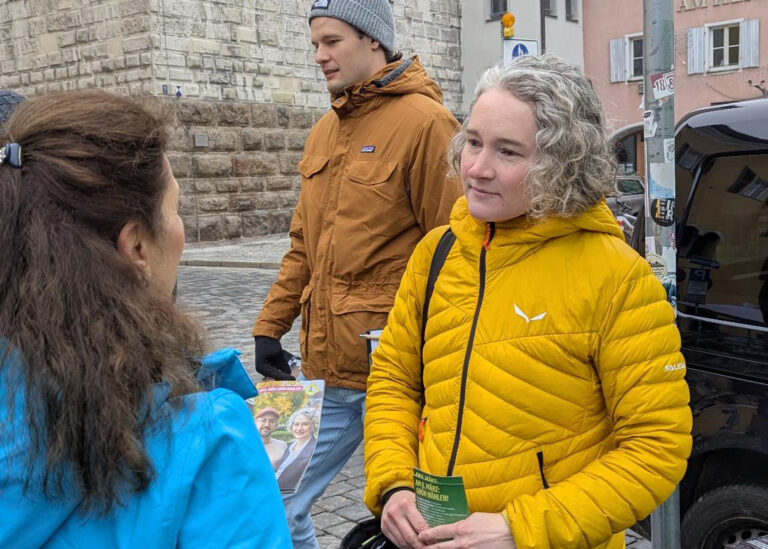 Regensburger Grüne starten mit „Markttour“ in Kommunalwahlkampf – noch 3 Infostände im Dezember