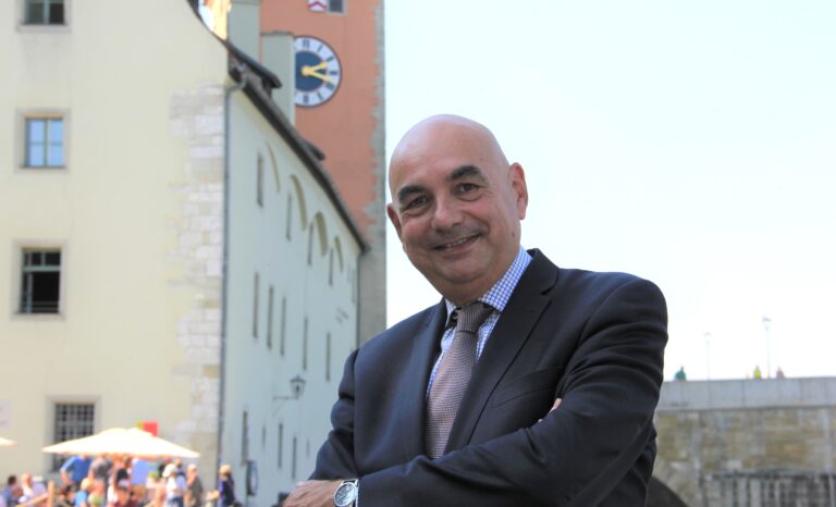 Endlich auch Regensburg und Regensburg Land mehr Freiheit geben: Gesetzentwurf der Grünen will Kommunen von Regeln befreien