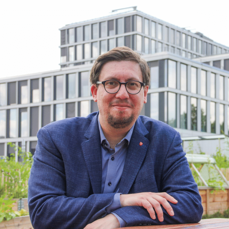 Regensburger Stadtratsgrüne fordern zügige Nachbesetzung der Stelle für Jugendsozialarbeit an der Kreuzschule