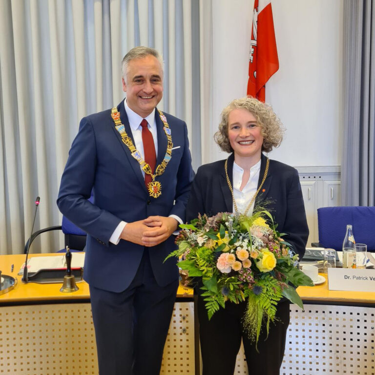 Dr. Helene Sigloch zur zweiten Bürgermeisterin der Stadt Regensburg gewählt!