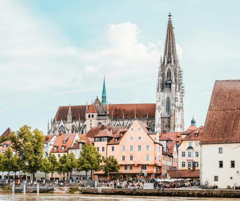 Grüne Regensburg stimmen Koalitionsvertrag einstimmig zu